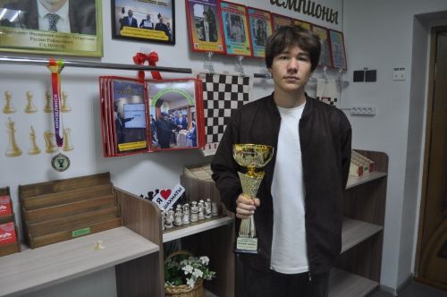 Алик Атласов выиграл кубок Мензелинского района третий год подряд