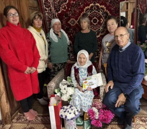 94-летие отмечает труженица тыла из Мензелинского района Агзиба Гумарова