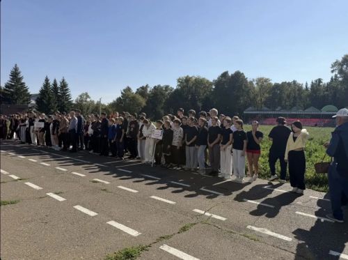 На стадионе им. Ленина открыли сезон соревнований по бегу