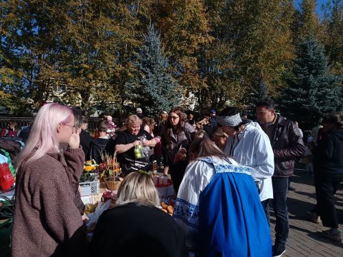 В Мензелинске благотворительная ярмарка в поддержку бойцов СВО собрала 256 тысяч рублей