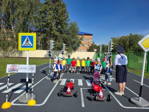 Дошкольники из «Алтынчэч» сдали экзамен на права