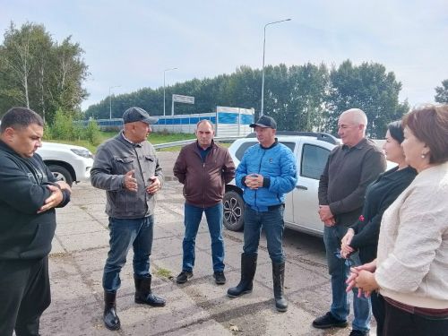 Айдар Салахов  чираттагы тапкыр Минзәлә районы хуҗалыклары һәм җирлекләре тормышы белән танышты