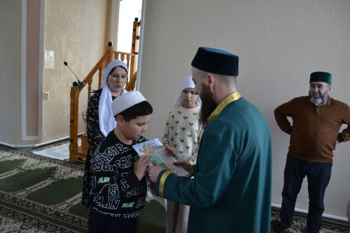 Минзәлә мәчетендә бәйге-күргәзмә