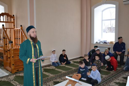 Минзәлә мәчетендә бәйге-күргәзмә