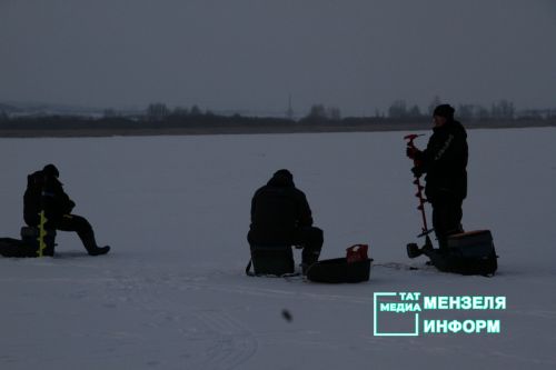 Соревнования по зимней ловле рыбы  и фестиваль ухи в Мензелинске