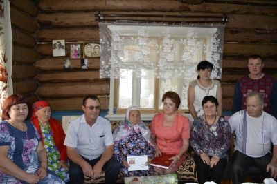 Труженица тыла Фаягуль Вазетдинова отметила свое 90-летие