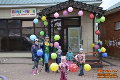 В Мензелинске открылся детский игровой центр "Прыг-Скок"