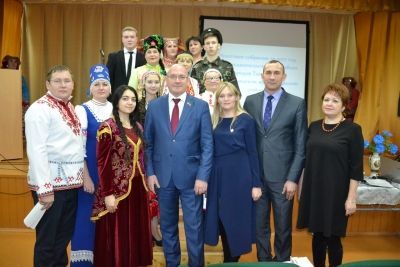 Директор Дома Дружбы Народов РТ Ирек Шарипов предложил провести в Казани День Мензелинского района