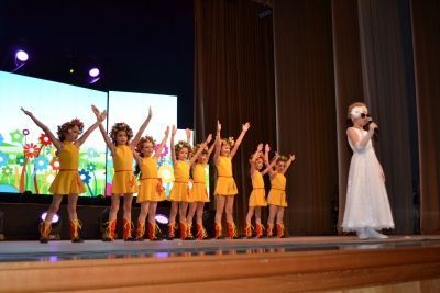 Кристина Бондаренко покорила зрителей фестиваля детского творчества «Ломая барьеры»