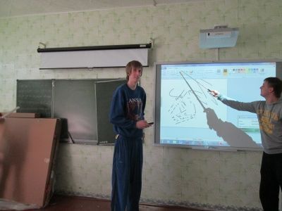 Московские специалисты в деревне Аю установили интерактивный комплект