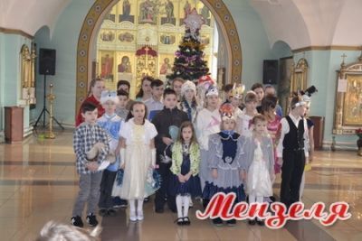 30 воспитанников воскресной школы при Никольском кафедральном соборе отметили Рождество Христово