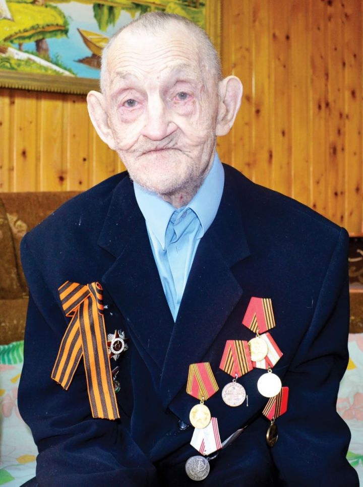 Александр  Барышников получил медаль за пленного немца