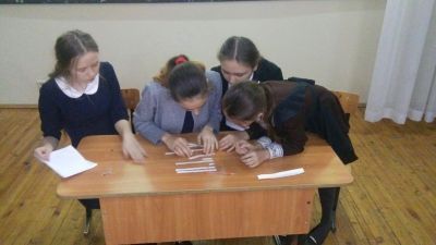 Мензелинские школьники соревновались на знание истории родного края