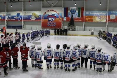 В Мензелинске состоялся турнир по хоккею 