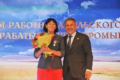 Татьяне Красильниковой вручили орден медаль "За заслуги перед Республикой Татарстан"