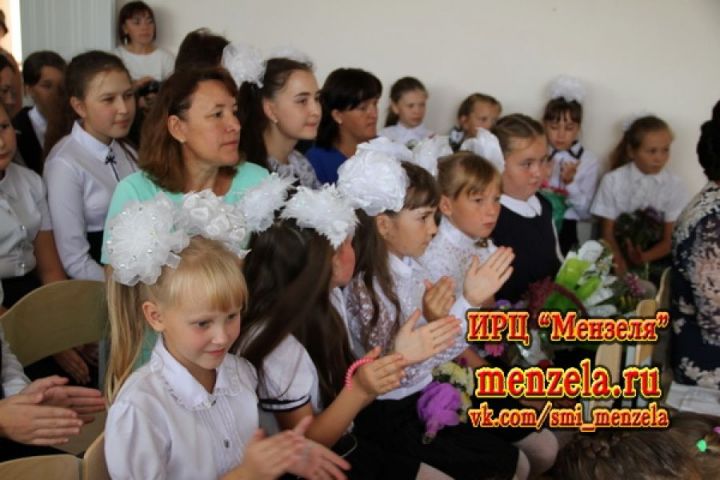 Минзәлә районының яңартылган Татар Мөшеге мәктәбендә Мөслим районы балалары да укый