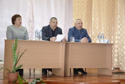 Такерменцы обратились с просьбой к министру Азату Хамаеву