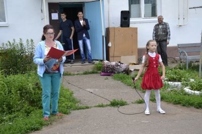 ТОС №3 г.Мензелинска проводит праздник Двора – «Заходи на огонек»