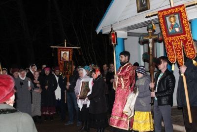 Православные жители Мензелинска встретили великий праздник в храмах