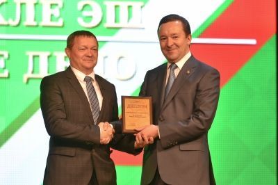 Президент Татарстана наградил победителей Республиканского конкурса «Благотворитель 2015 года»