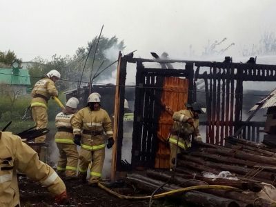 В Лениногорске сгорела баня