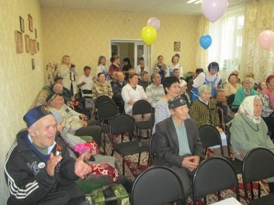 Замечательный праздник состоялся в Мензелинском доме-интернате для престарелых и инвалидов