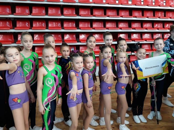 Мензелинские гимнастки стали сильнее представителей Москвы
