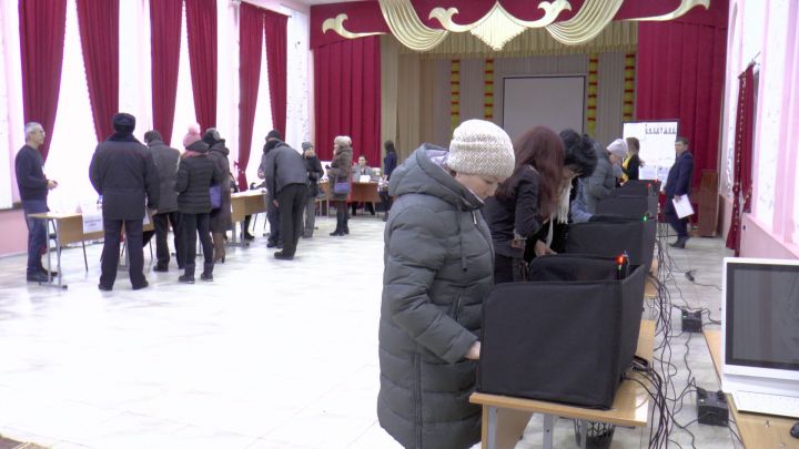 Мензелинцы голосуют по-новому, в электронном виде