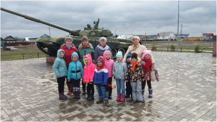 Воспитанники детского сада почтили память погибших во время Великой Отечественной войны солдат
