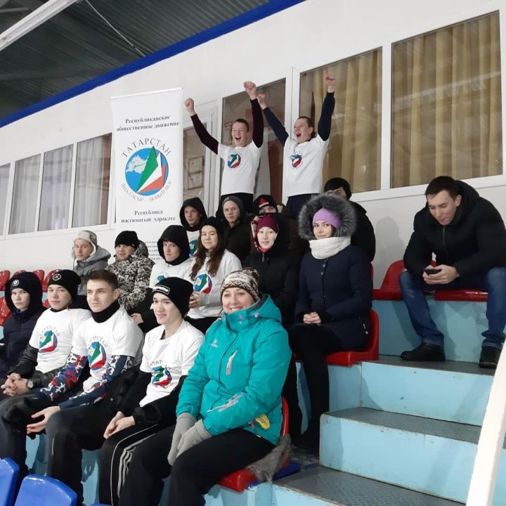 Посетили игры зонального этапа Всероссийских соревнований юных хоккеистов клуба "Золотая шайба"