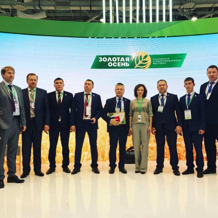 Артур Гафуров в составе татарстанской делегации получил награду в Москве