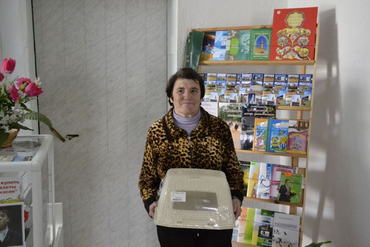 Победительница розыгрыша в «Кырык тартма» Светлана Петрова получила главный приз