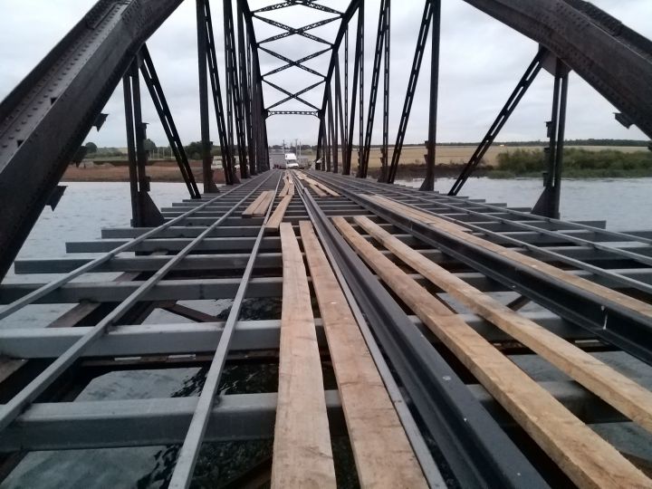 Сколько шагов длина деревянного моста?!