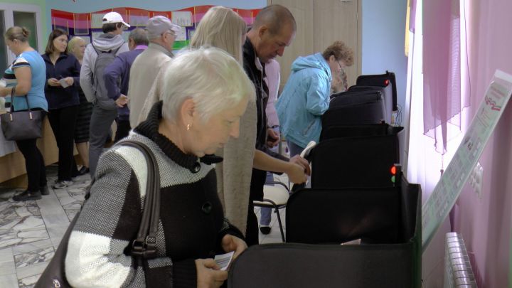 Необычные избиратели, электронное голосование, подарки, выставки на выборах в Мензелинском районе
