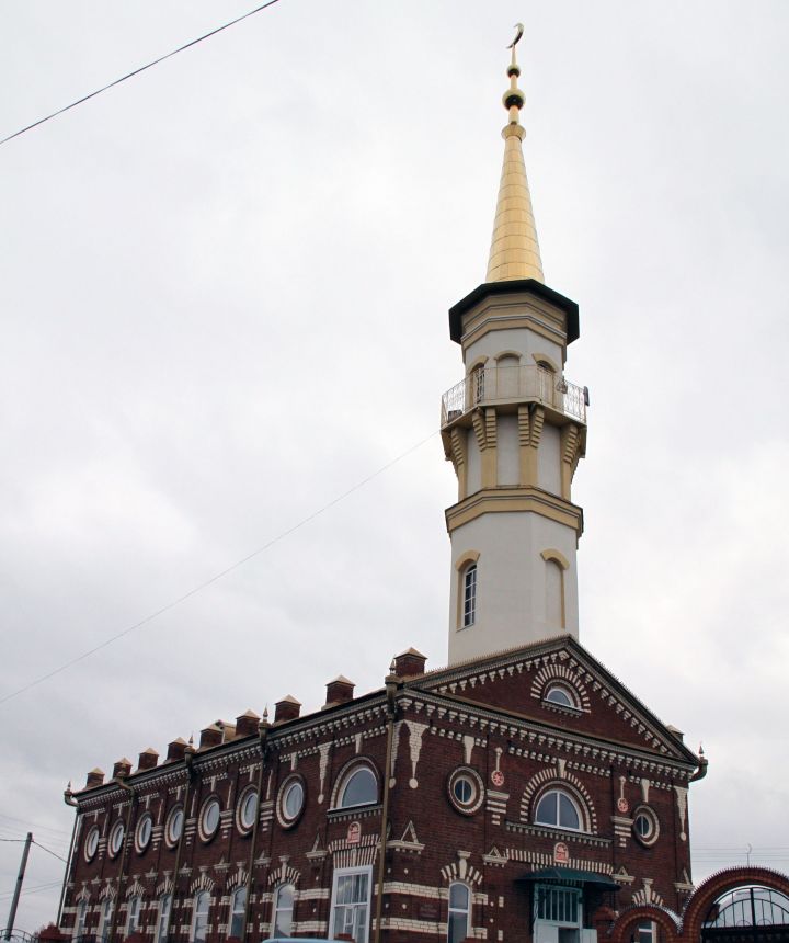 Мензелинская мечеть призывает молодых мусульман принять участие в образовательных проектах ДУМ РТ