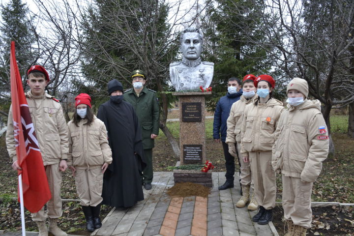 Капсула времени: через много лет Герой Советского Союза вернулся на Родину