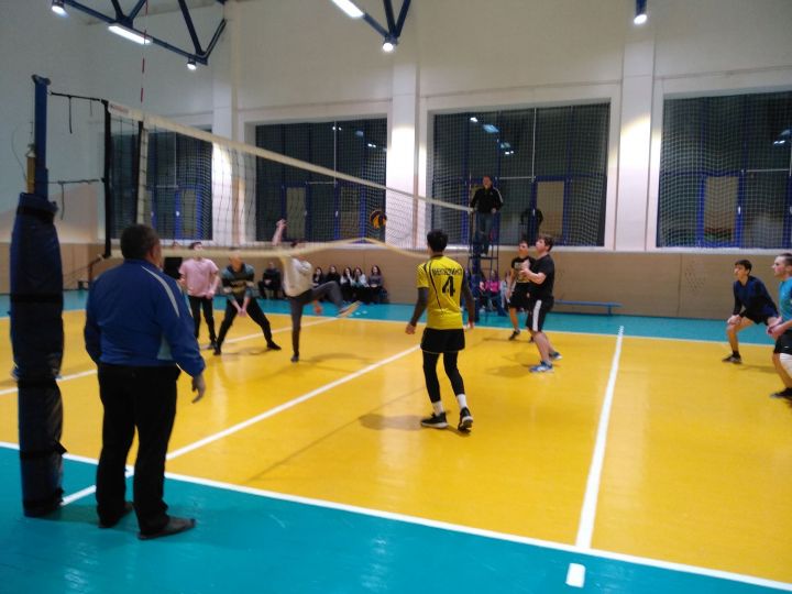 В Мензелинске состоялся финал турнира по волейболу