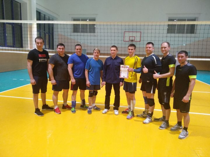 В Мензелинске состоялся финал турнира по волейболу