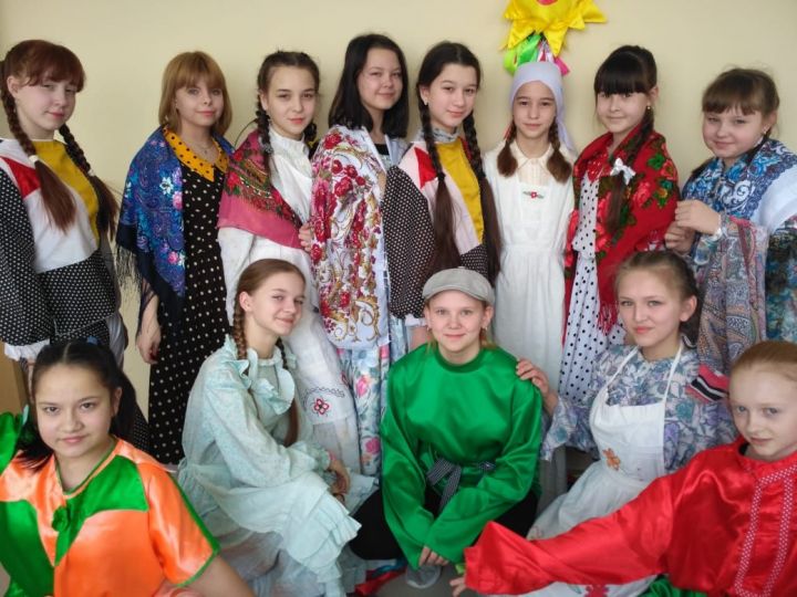 Ученики СОШ №3 победили в номинации "Яркое воплощение народных традиций"