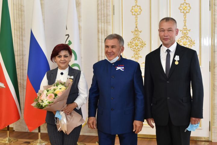 Рустам Минниханов вручил Государственные награды Российской Федерации и Республики Татарстан