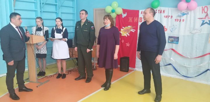 Школа имени Сергея Кузнецова стала центром патриотического воспитания
