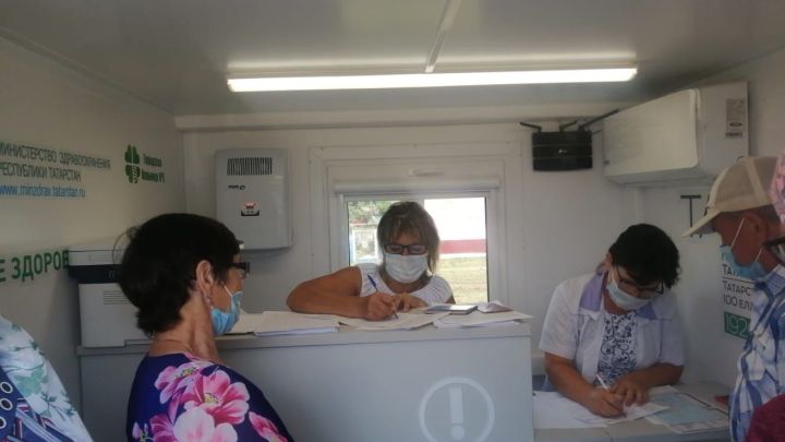 В Подгорно-Байларское сельское поселение прибыла мобильная поликлиника