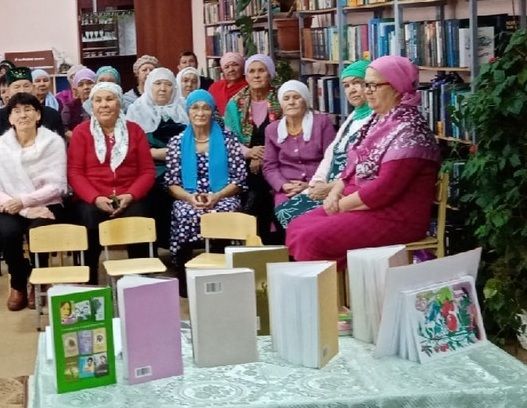 В Мензелинском районе состоялась встреча с известной татарской писательницей