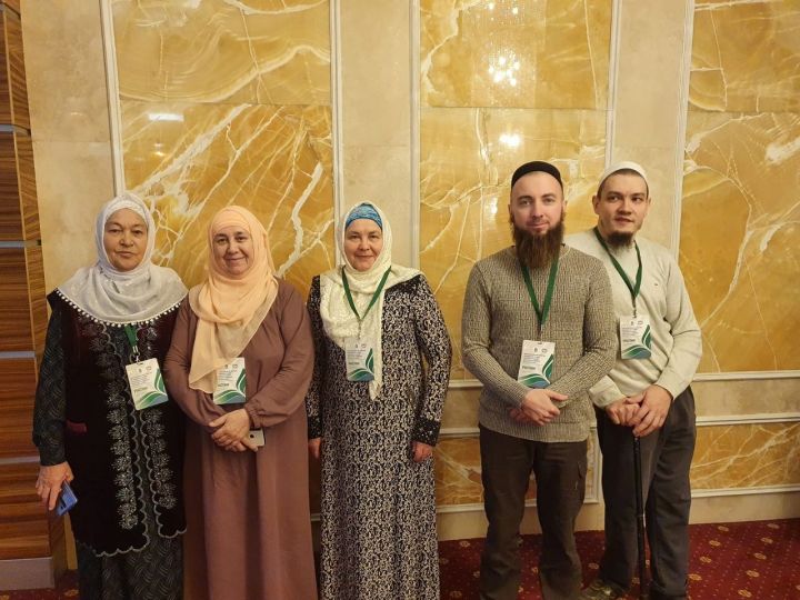 Представители Мензелинска принимают участие во Всероссийском форуме учителей мусульманских учебных заведений