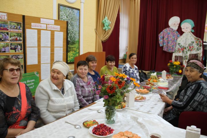 В поселке имени Воровского чествовали пожилых людей