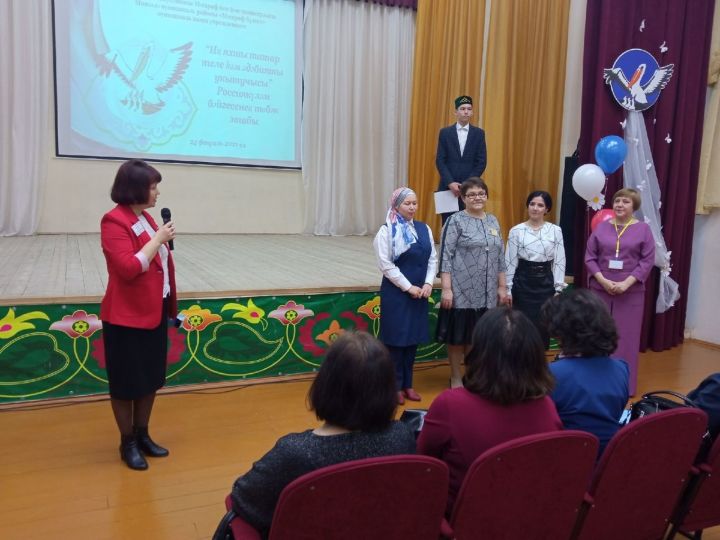 В Мензелинске проходит зональный этап конкурса учителей татарского языка и литературы