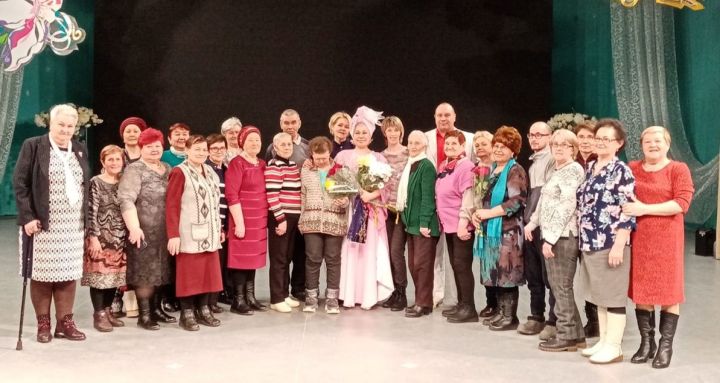 Члены общества инвалидов Мензелинского района посетили концерт Лилии Тархановой