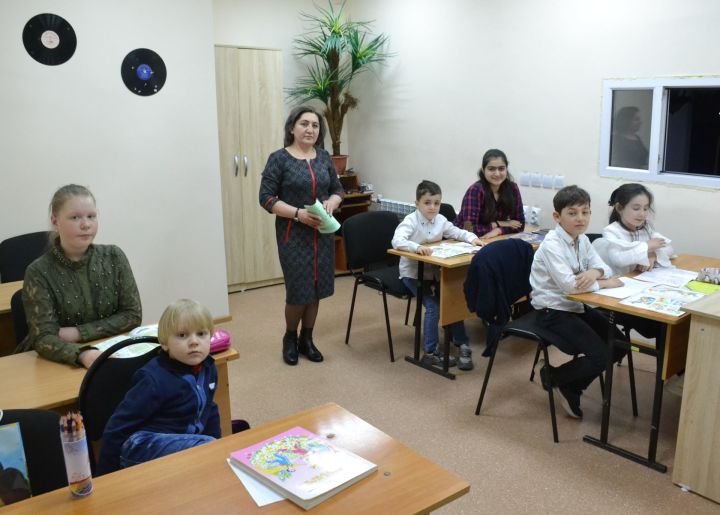 Благодаря школе “Аревик” армянские дети из Мензелинска изучают родной язык