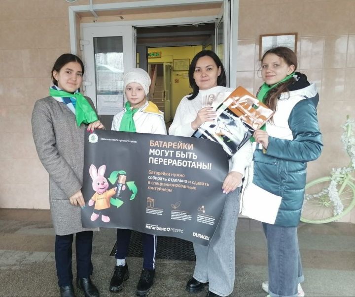 Экоактивисты СОШ 2 подарили скворечники жильцам дома-интерната для престарелых и инвалидов г. Мензелинск