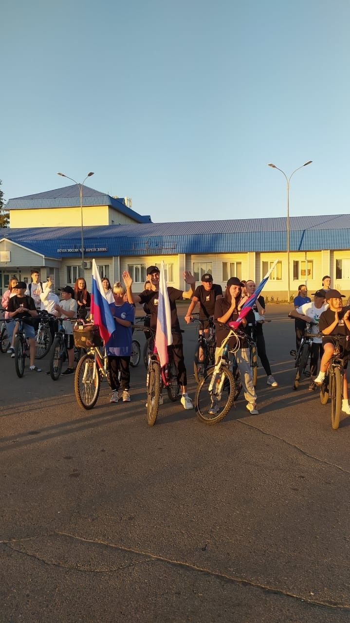 "Ялкын" стал центром проведения велопробега "Наш флаг- наша гордость"